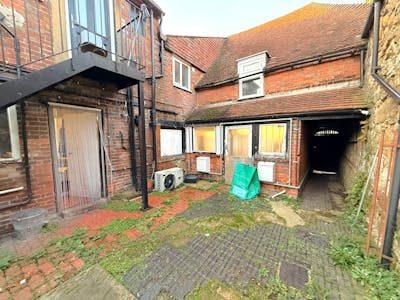 17 High Street, Westerham, Retail To Let - WhatsApp Image 20251213 at 154531.jpeg