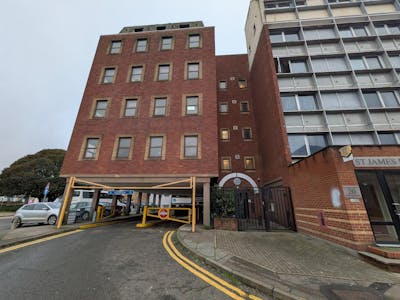 Second Floor Office, St. James House, Guildford, Office To Let - 2725.jpg