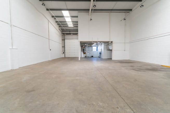 Unit 10, Redhill 23 Business Park, Redhill, Industrial To Let - Unit 10-08.jpg