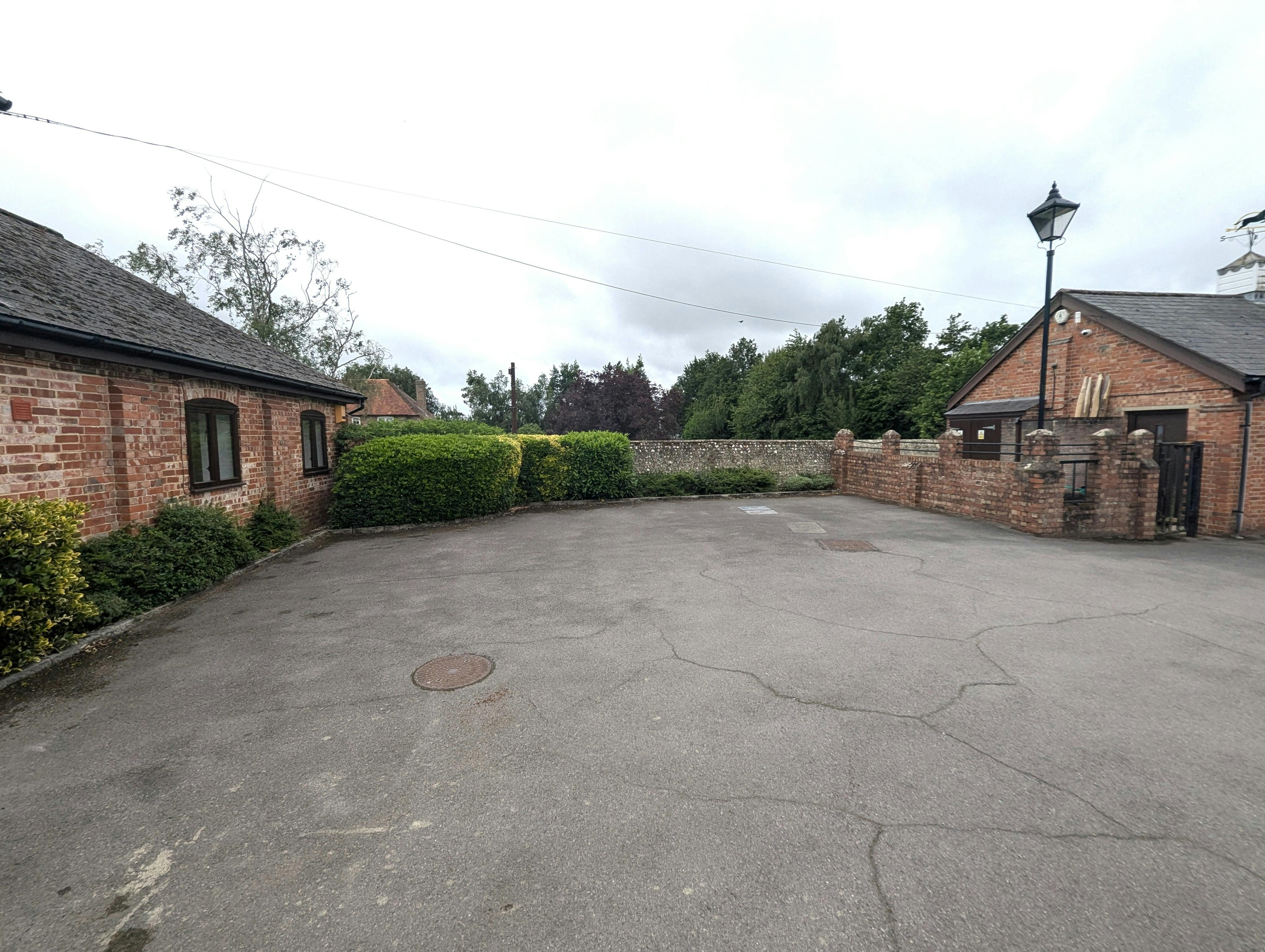 Unit 4 Sussex Business Village, Barnham, Office To Let - PXL_20260603_091155161.jpg