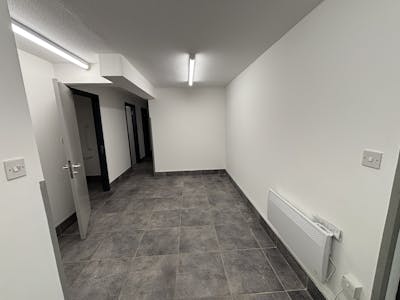 Unit C8.1, Main Avenue, Treforest, Pontypridd, Industrial To Let - Int pic C81jpg 1.jpg