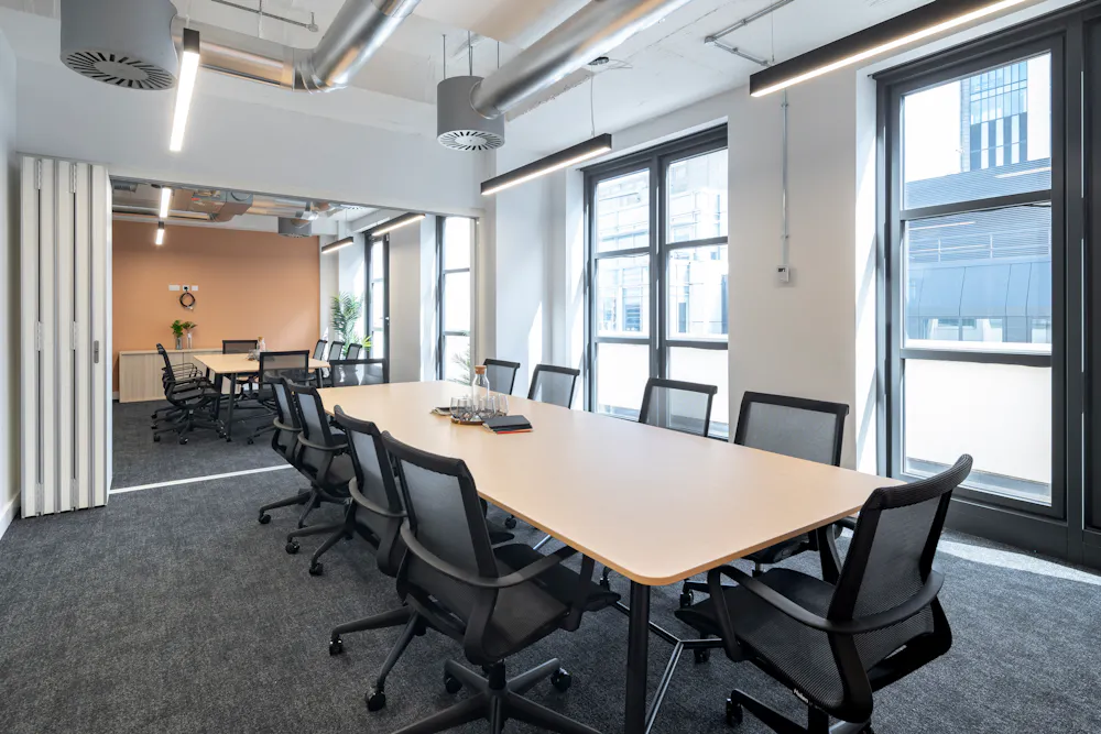 4 Chiswell Street - CHIS_002.jpg