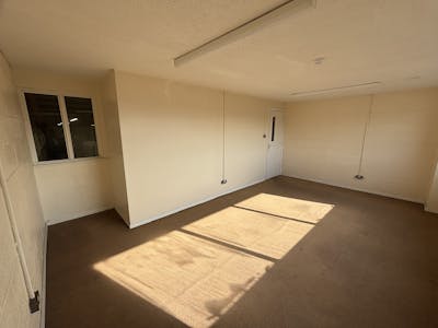 Unit 22, Kenfig Ind Estate, Port Talbot, Industrial To Let - IMG_2179.jpg