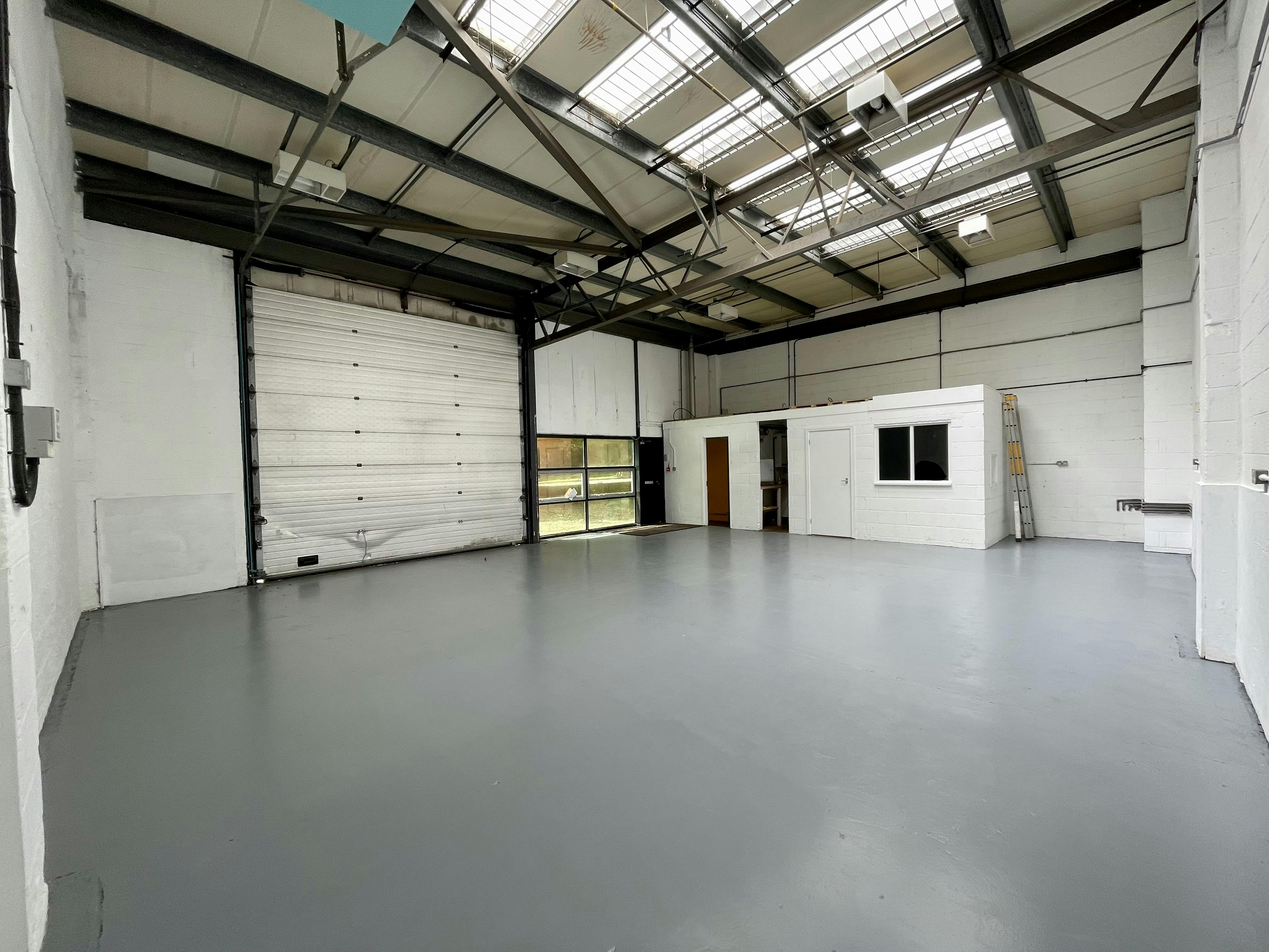 Unit 8, Ash, Swindon, Industrial To Let - IMG_2366.jpg