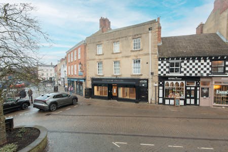 6 Market Place, Knaresborough, Retail To Let - IMG_4156.jpg