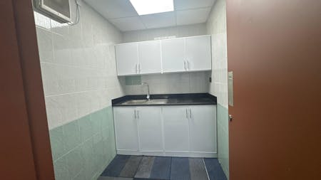 Showroom / Office Space, Bait Al Falaj, Darsite, Office To Let - Ruwi 1400 sqm 18.jpeg