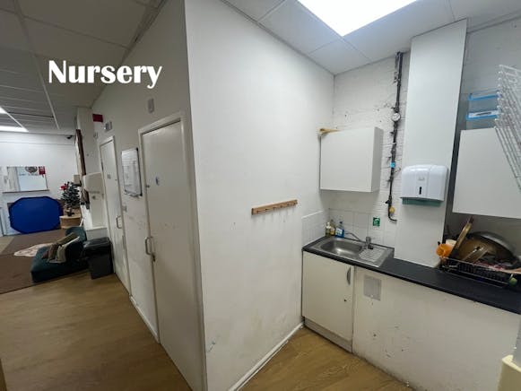 New Providence Wharf, Fairmont Avenue, London, Health & Fitness / Restaurant / Retail / Education To Let / For Sale - Nursery#7.jpg