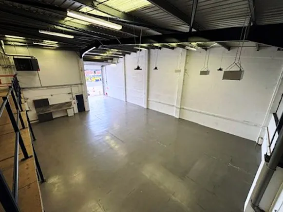 Unit E The Loddon Centre, Basingstoke, Industrial To Let - ELCPicture7 - 22 07 2026.jpg