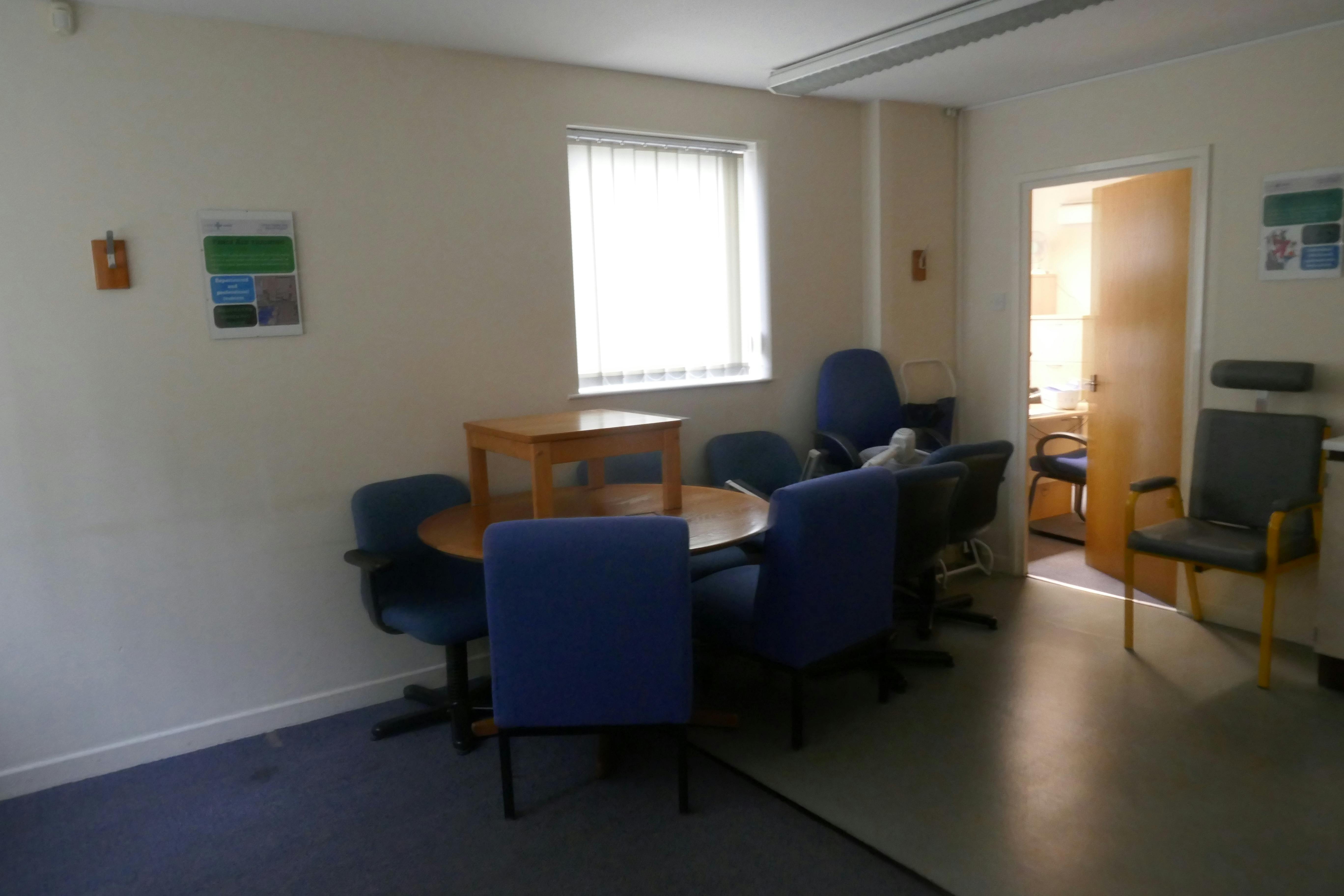 Stephen Taylor House, Harlow, Offices For Sale - P1060514.JPG