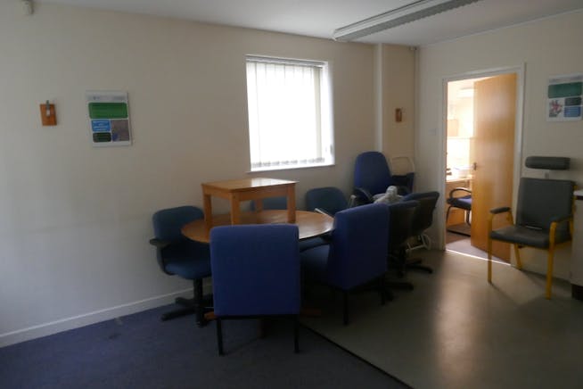 Stephen Taylor House, Harlow, Offices For Sale - P1060514.JPG