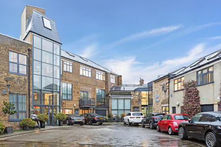 Studio 3, The Courtyard, Willesden, D1 (Non Residential Institutions) / D2 (Assembly and Leisure) / Leisure / Office To Let - 32061_forest_re___the_courtyard___ext01_lo.jpg
