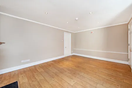 St John Street, London, Residential Flat To Let - Reception Room