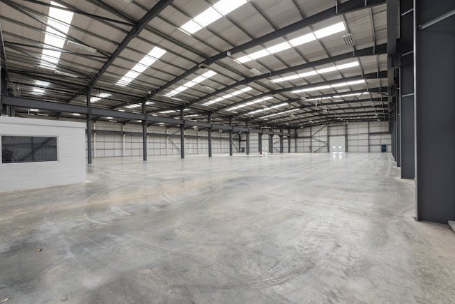 6 Henley Business Park, Pirbright Road, Guildford, Industrial / Warehouse To Let - Internal warehouse 1.JPG