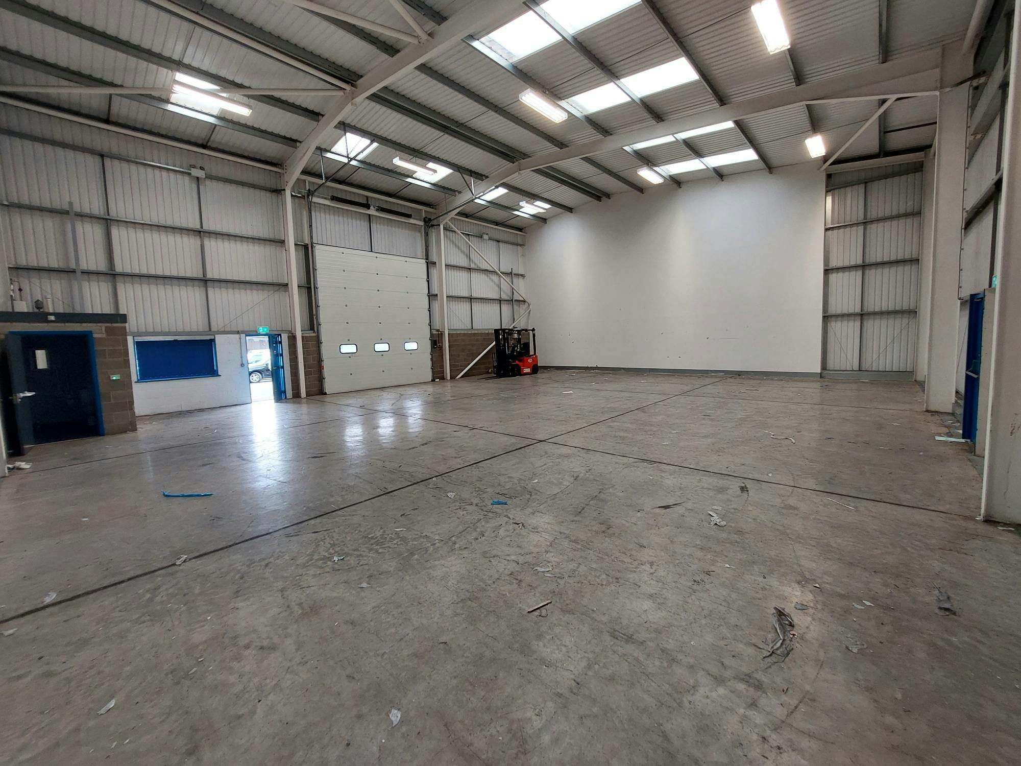 Industrial Unit in Worksop - photo 3