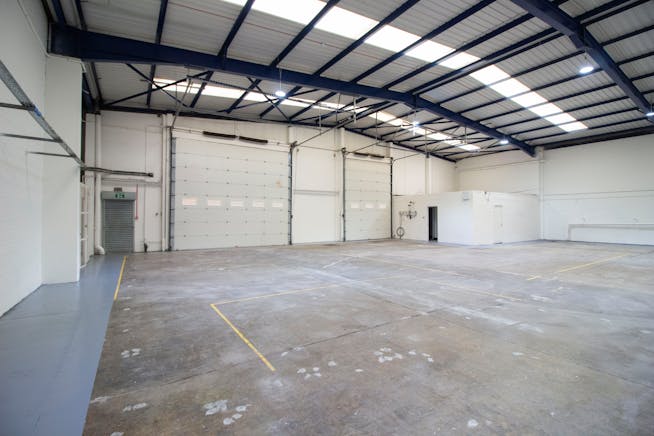 Unit 10b Lyon Way Industrial Estate, Greenford, Industrial / Warehouse To Let - 4.jpg