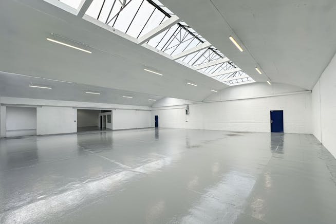 Unit 8, Atlas Business Centre, Staples Corner, Industrial / Warehouse To Let - 4.jpg