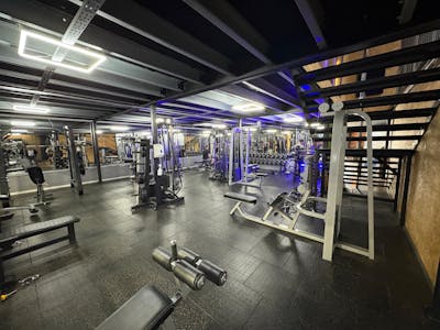 Unit A, De Clare House, Caerphilly, Industrial To Let - PHOTO-2026-01-07-18-56-13e.jpg