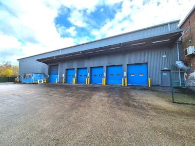 Unit 4 Suthers Street, Oldham, Industrial/Logistics To Let - 20241126_103524.jpg