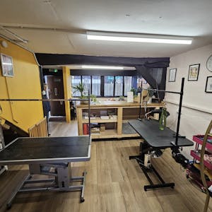 Stone Cross Farm Industrial Park, Lewes Road, Laughton, Office / Retail To Let - 20260220_160231_resized.jpg