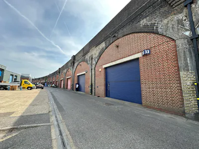 Arch 33 London Stone Business Estate, Battersea, Industrial To Let - 20260724_102912178_iOS.jpg
