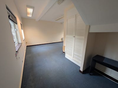 1C Merrow Business Park, Guildford, Light Industrial / Office For Sale - 1000069472.jpg
