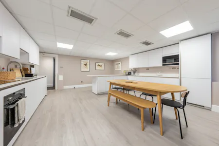 48-49 Russell Square, London, Office / Serviced Office To Let - DSC06413HDREdit.jpg