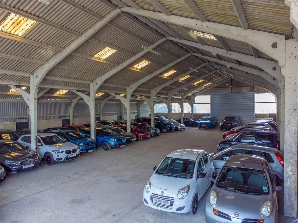 Horns Farm, Finchampstead, Industrial / Warehouse To Let - Unit 1 internal.png