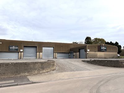 Unit 1-3, Yeovil, Industrial/Logistics To Let / For Sale - IMG_2245.JPG