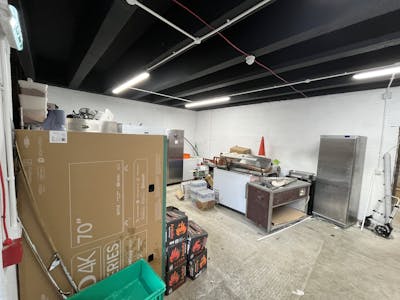 Unit C, Bridestone Shopping Centre, Congleton, Retail To Let - IMG_0560.jpg