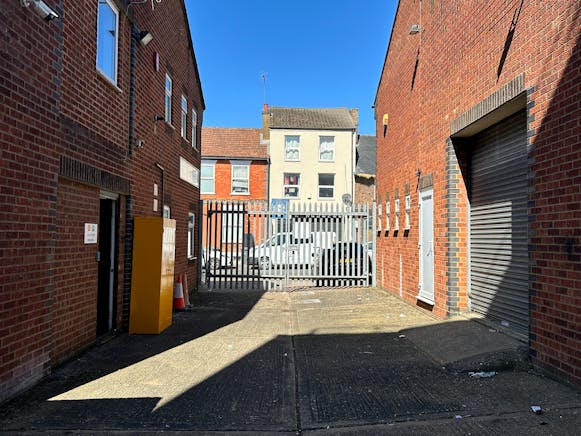 25-33 & 35-37 Hastings Street, Luton, Industrial / Office / Other For Sale - IMG_7330.JPG