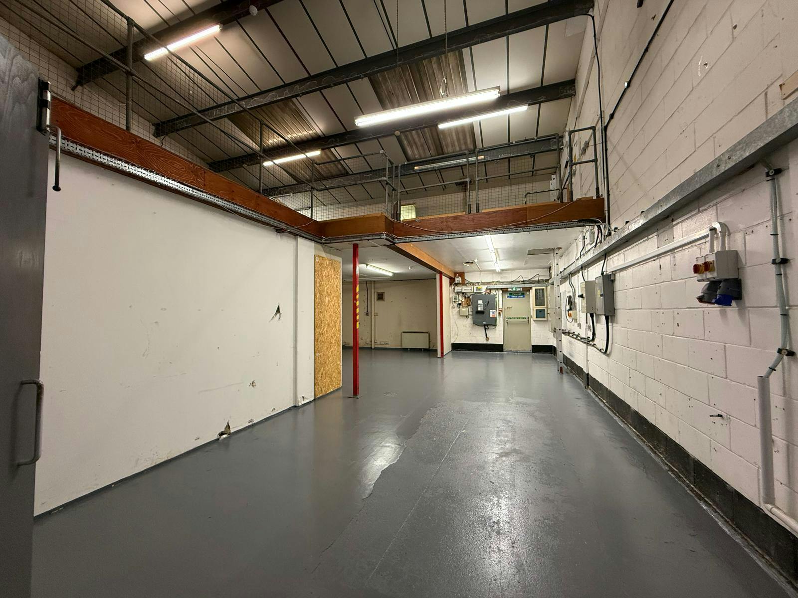 Industrial Unit in Emsworth - photo 3