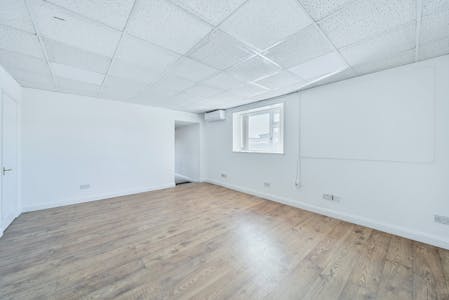 Unit 5, Eastbury Road, London, Industrial/Logistics To Let - 1273136 6.jpg