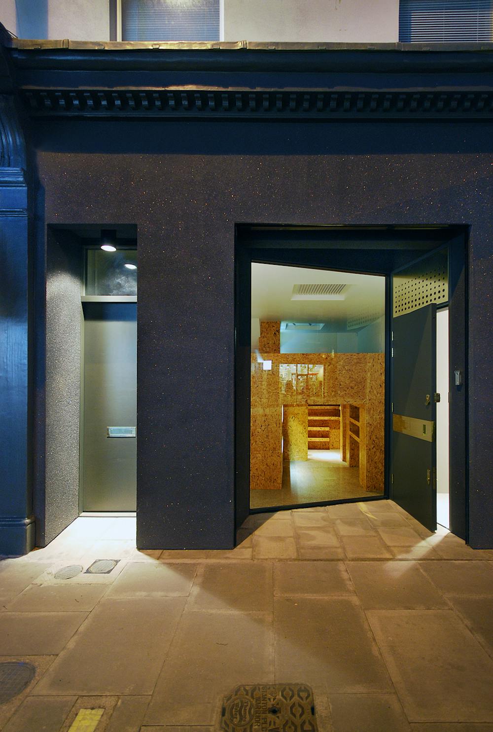 79 Askew Road, London, Retail / Wellbeing To Let / For Sale - Curiosity002.jpg