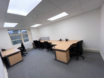 Ritzy Offices, 2-3 Dorcan Business Village, Murdock Road, Swindon, Office To Let - Suite 8 4 desk set up.jpg