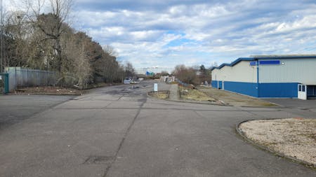 14 Grange Road, Livingston, Industrial To Let - 20260407_100954.jpg