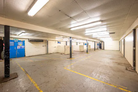 375 Bath Road, Slough, Industrial / Trade Counter To Let - w18.jpg