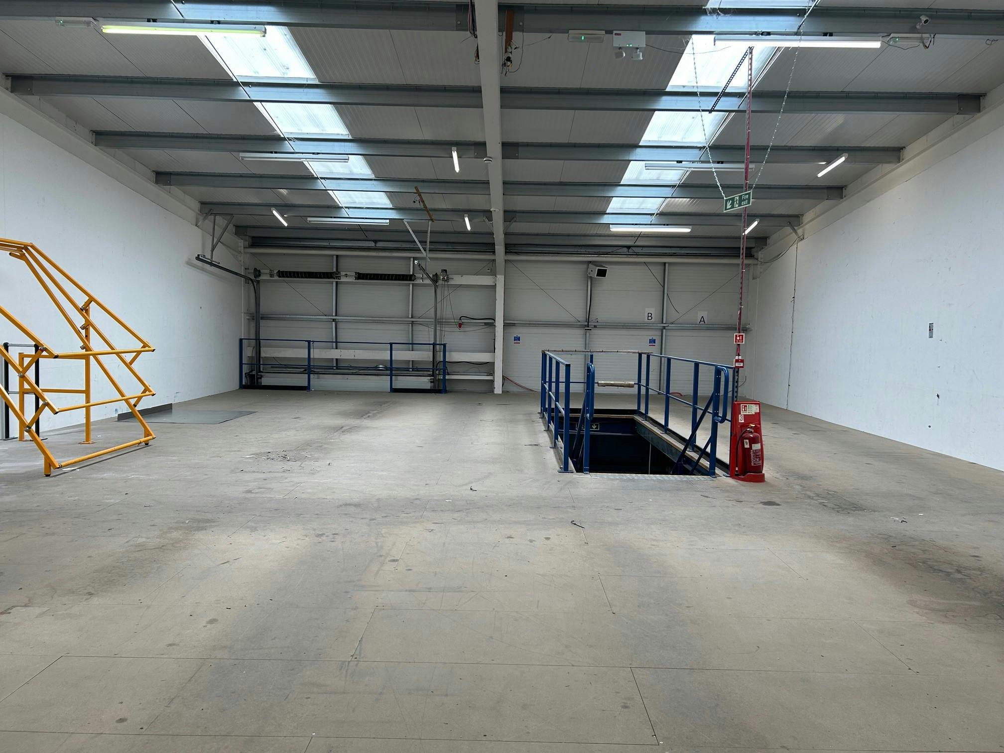 Anglo Industrial Park, Wokingham, Industrial / Investment To Let / For Sale - 11.jpg