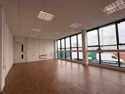 Unit 1 Hogarth, 39-40 Hythe Road, London, Industrial/Logistics / Open Storage To Let - Picture6.jpg