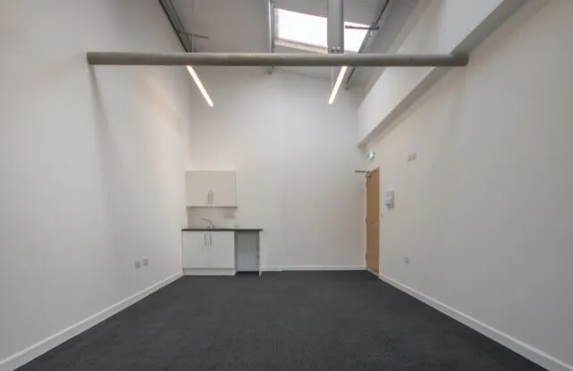 Coates H, Priory Park Industrial Estate, London Road, Tetbury, Office To Let - Coates-H-Office-to-Let-Internal-2-641x415.jpg