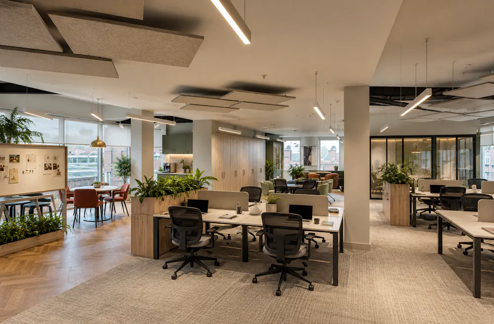 10 Midford Place - Warm Modern Open-Plan Office.png