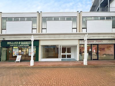 14 The Willows, Wickford, Retail To Let - b5087538-WhatsApp 20Image 202024-12-10 20at 2011.30.00_9c3f6522.jpg