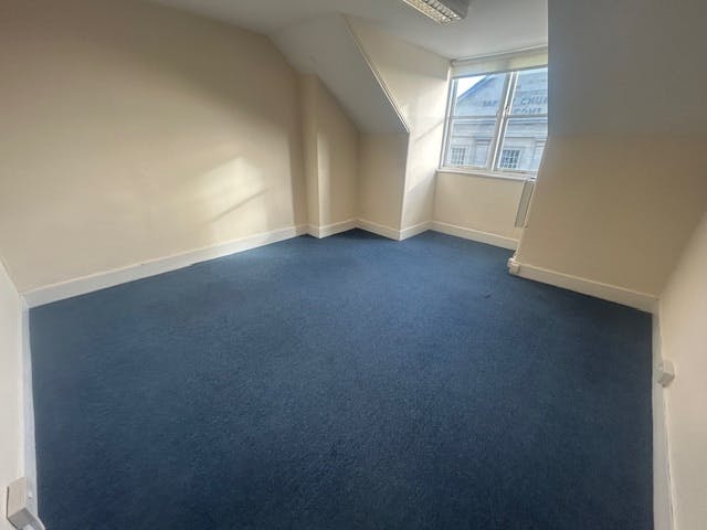 Rooms 6 - 9 Station Hill House, Station Hill, Chippenham, Offices To Let - Room 8 (1).jpeg