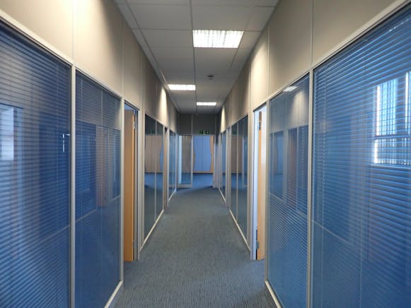 Circle Line House, Harlow, Offices To Let - PC140001.JPG