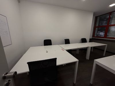 Carnaxide Armazém e Escritórios 4.200 m2, Rua das Quintinhas, 1, Carnaxide, Industrial / Logistics / Warehouse To Let / For Sale - IMG_0845 Large.jpg