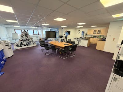 41 Phoenix Business Park, Birmingham, Industrial / Warehouse To Let - Photo 30-03-2026, 11 50 46.jpg