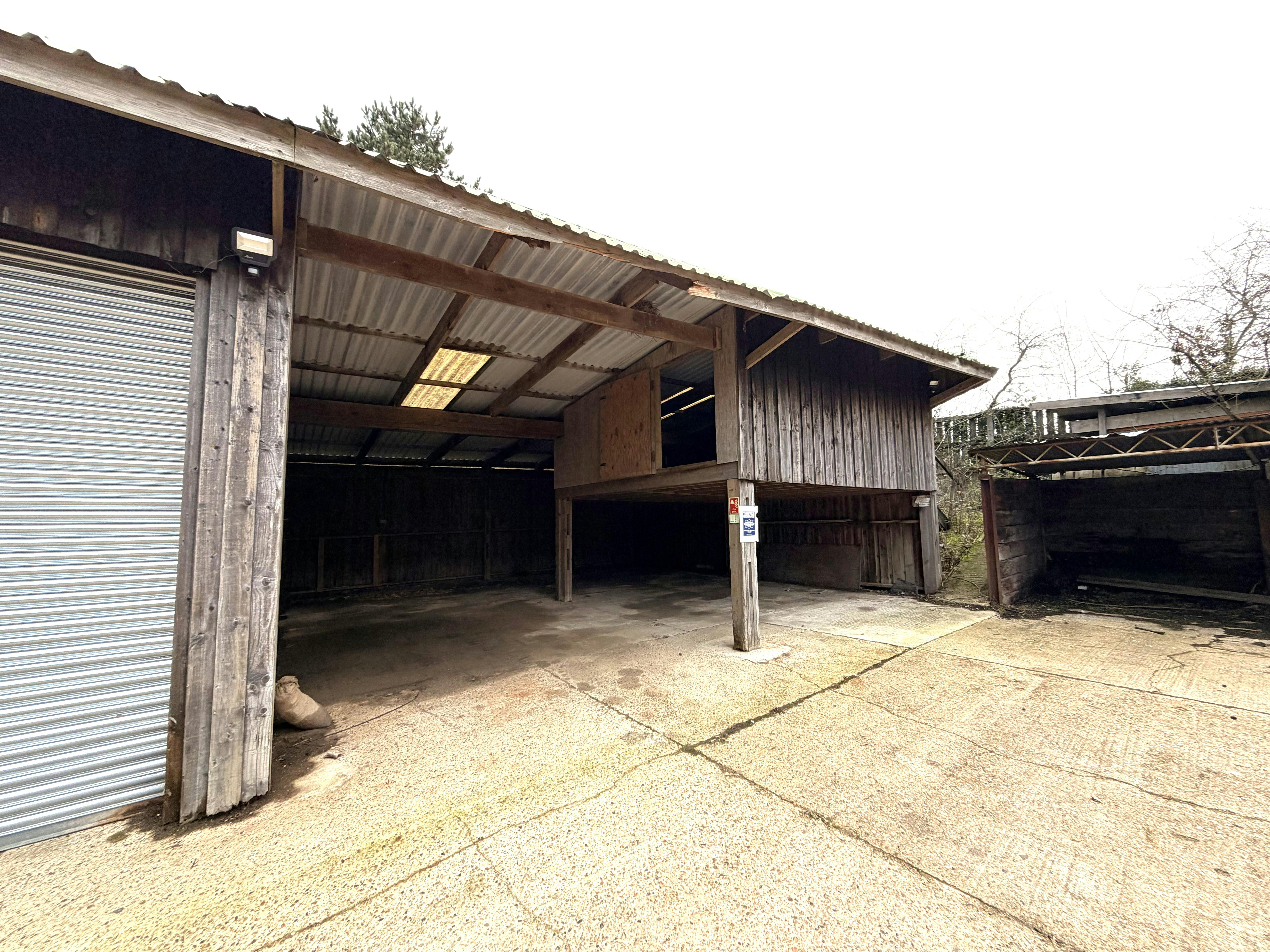 Units 2 B & C Burleys Corner, South Holmwood, Industrial To Let - IMG_1415.jpeg
