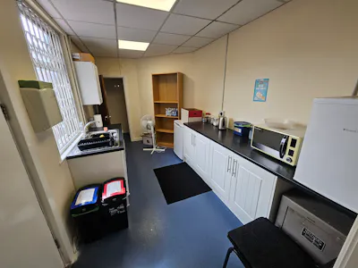 9 & 11 Manchester Road, Manchester, Office / Retail For Sale - 20260907_122304.jpg
