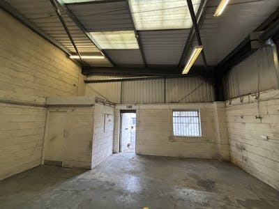 Unit 26, Albion Industrial Estate, Pontypridd, Industrial To Let - IMG_6035.jpg