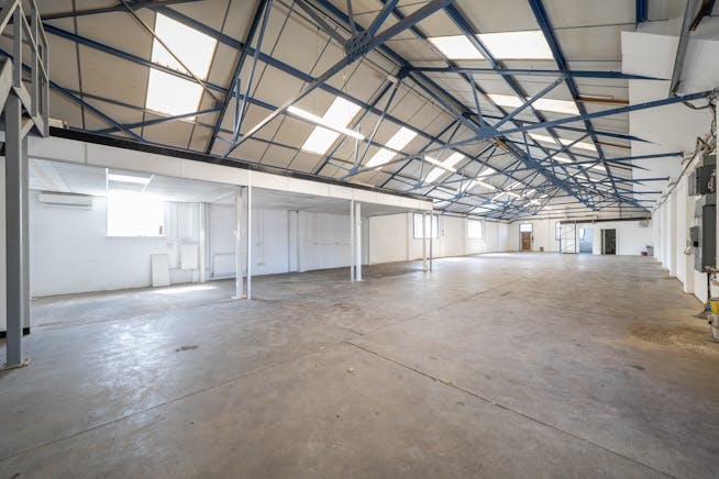 Unit 7 Concord Business Centre, West Acton, Industrial To Let / For Sale - 1466352-8-6a0f130decca6.jpg
