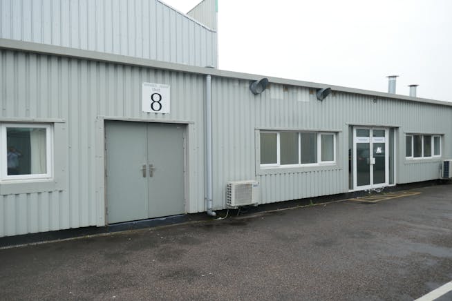 8 Advance Mews, Central Road, Harlow, Industrial To Let - P1030321.JPG